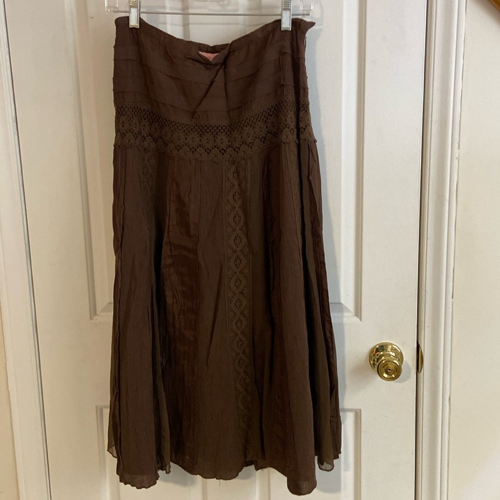 Brown lacy skirt